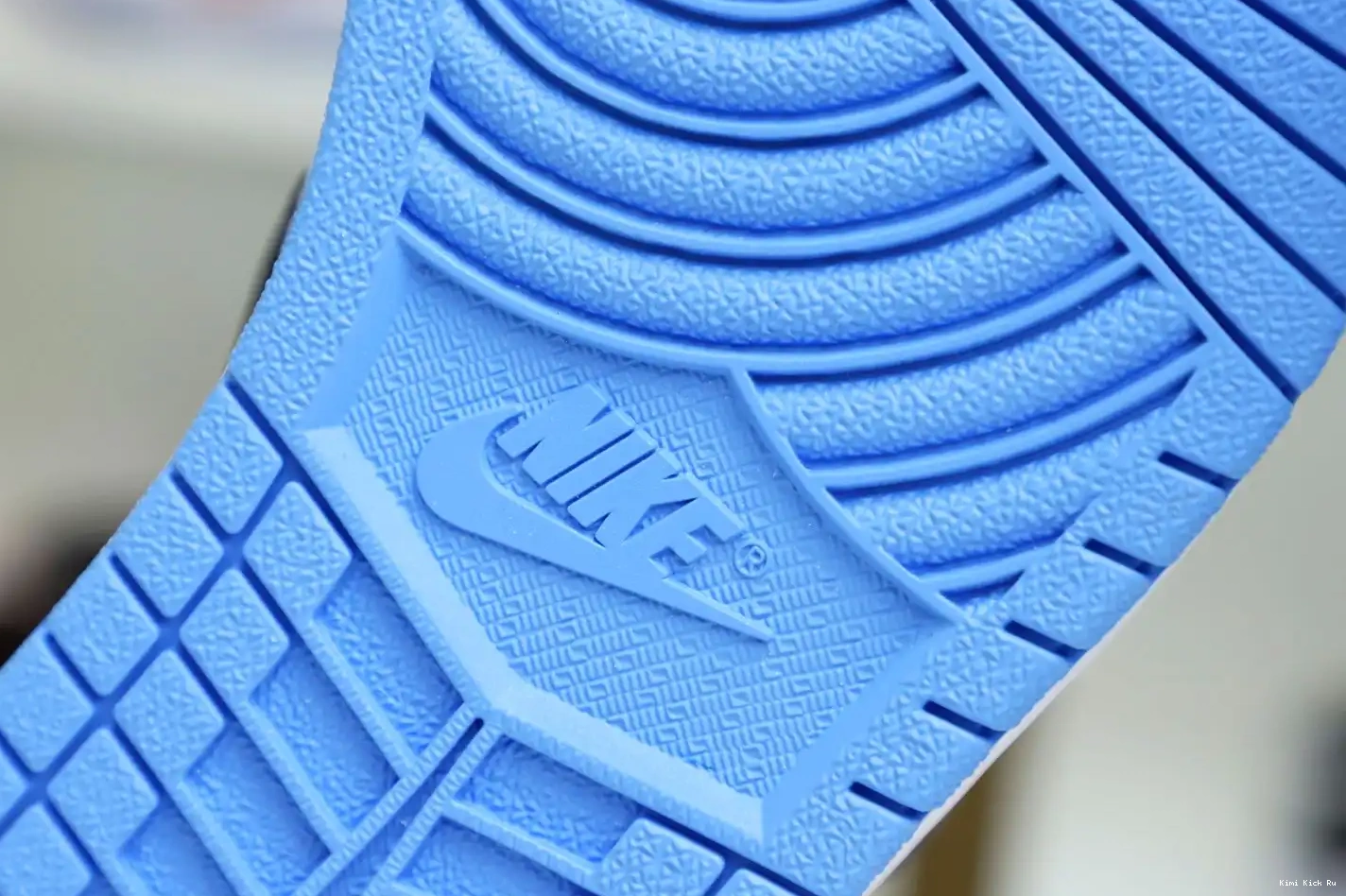 RETRO JORDAN HIGH 'UNIVERSITY AIR Kimikick OG 1 0323